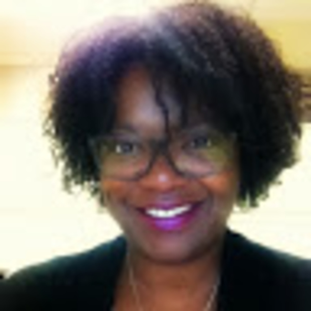 Meet your Posher, Denise